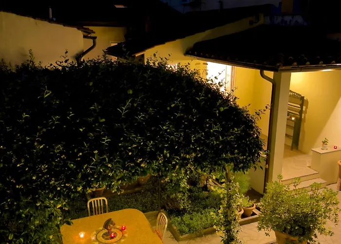 Walled Garden - The Tom's Private Oasis Lejlighed