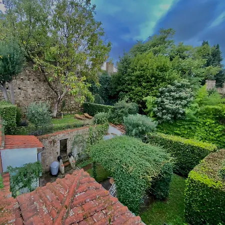 San Niccolo Walls Garden Firenze